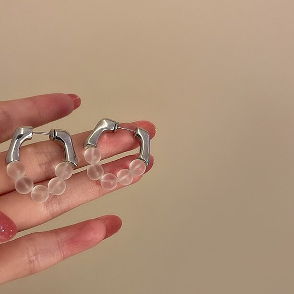 Simple and elegant transparent earrings for women, fashionable and versatile in - Picture 3 of 3